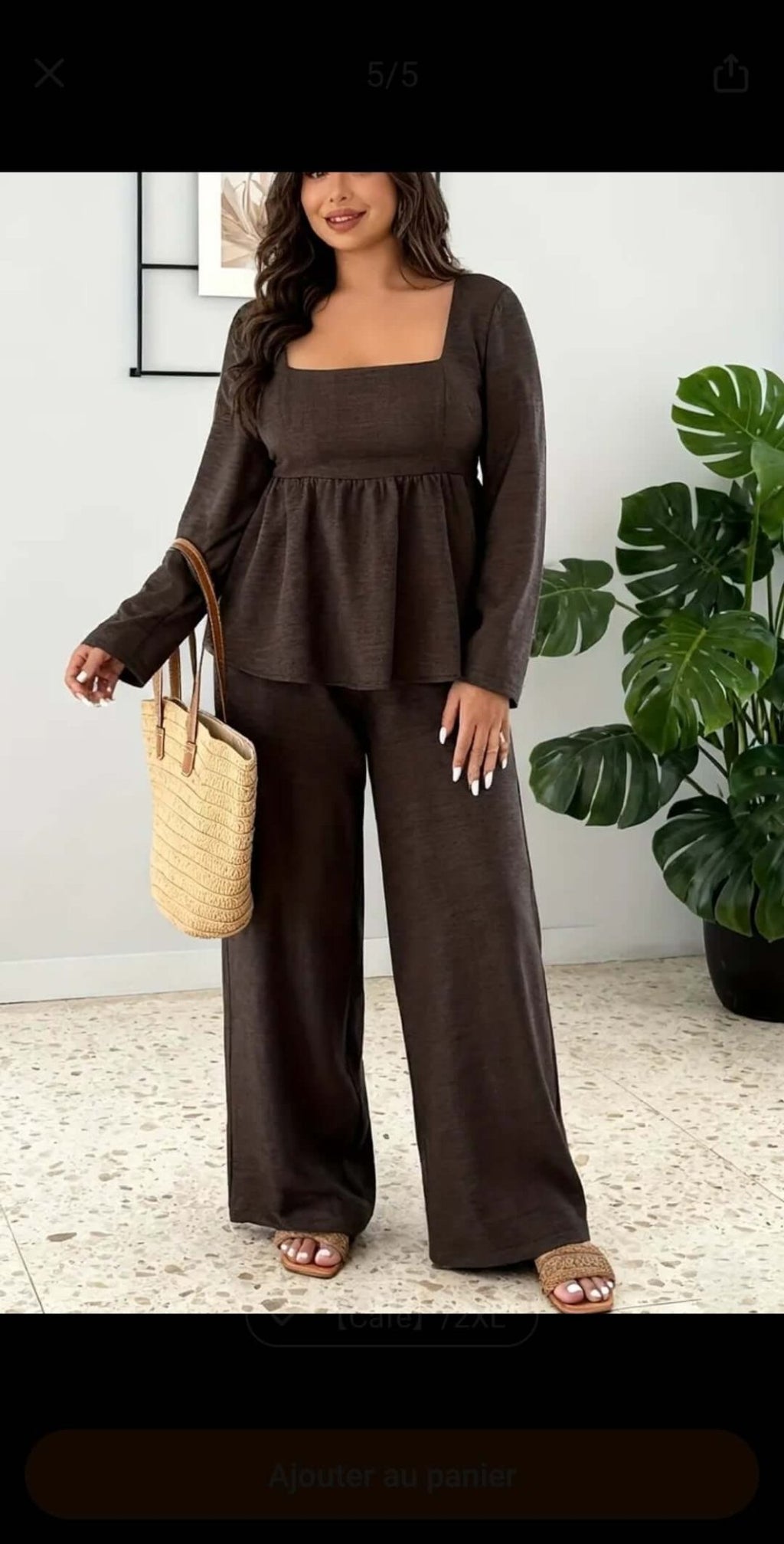 Ensemble femme chic élégant avec top à manches longues et pantalon large, parfait pour le printemps et l'été.